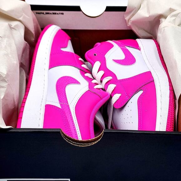 NIKE Air Jordan 1 Low USA (GS) Kids' 6.5Y Retro - Picture 7 of 13